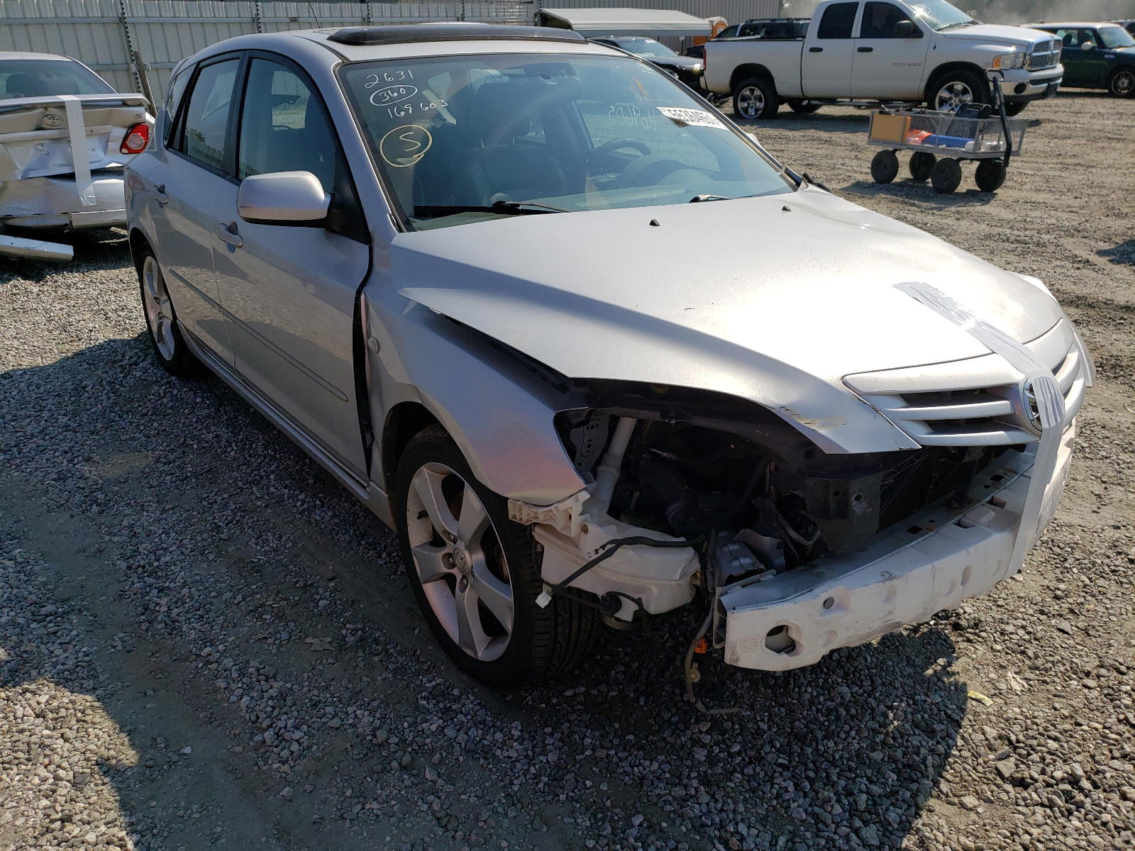MAZDA 3 HATCHBAC 2004 with VIN JM1BK343741128373 - Photo from auction