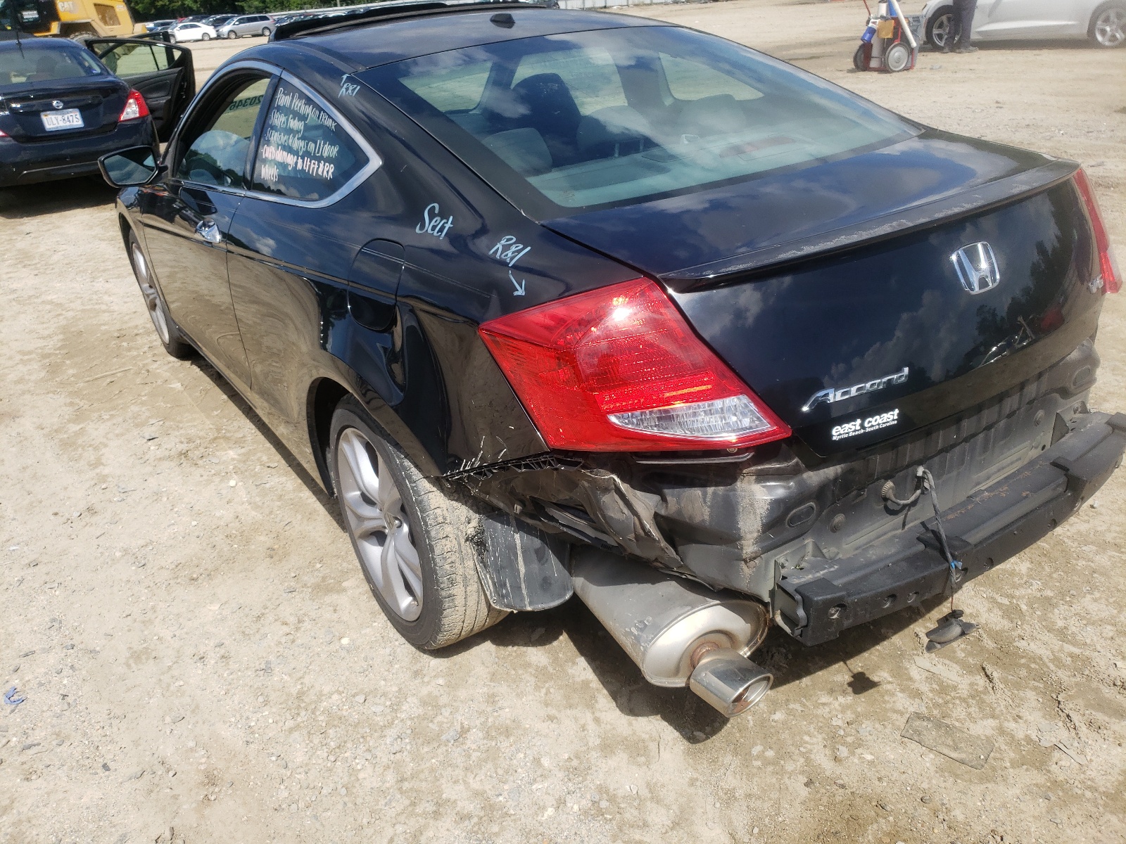 Photo 3 from auction – 2011 HONDA ACCORD EXL with VIN 1HGCS2B8XBA004044