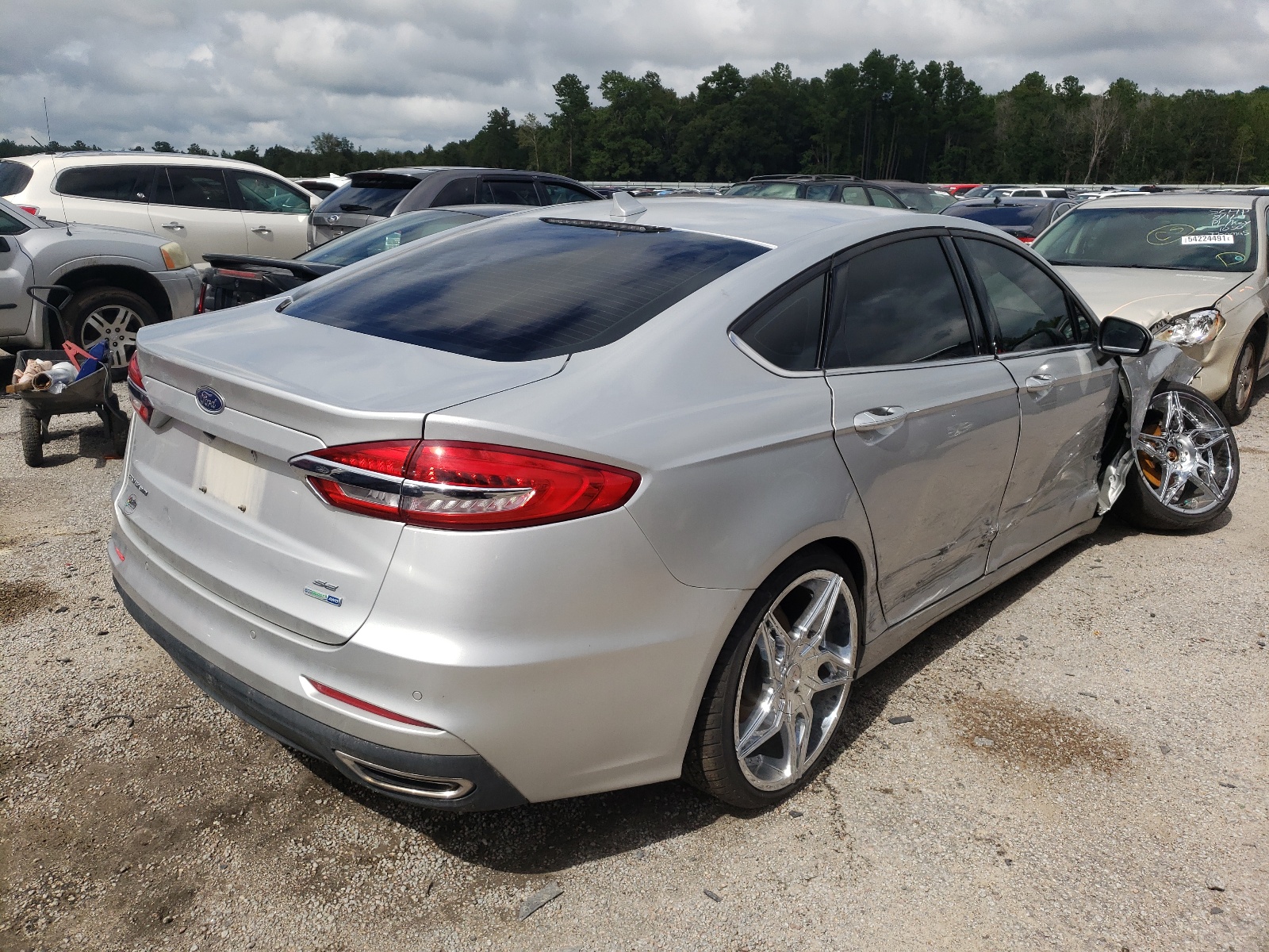 Photo 4 from auction – 2019 FORD FUSION SE with VIN 3FA6P0T97KR270528