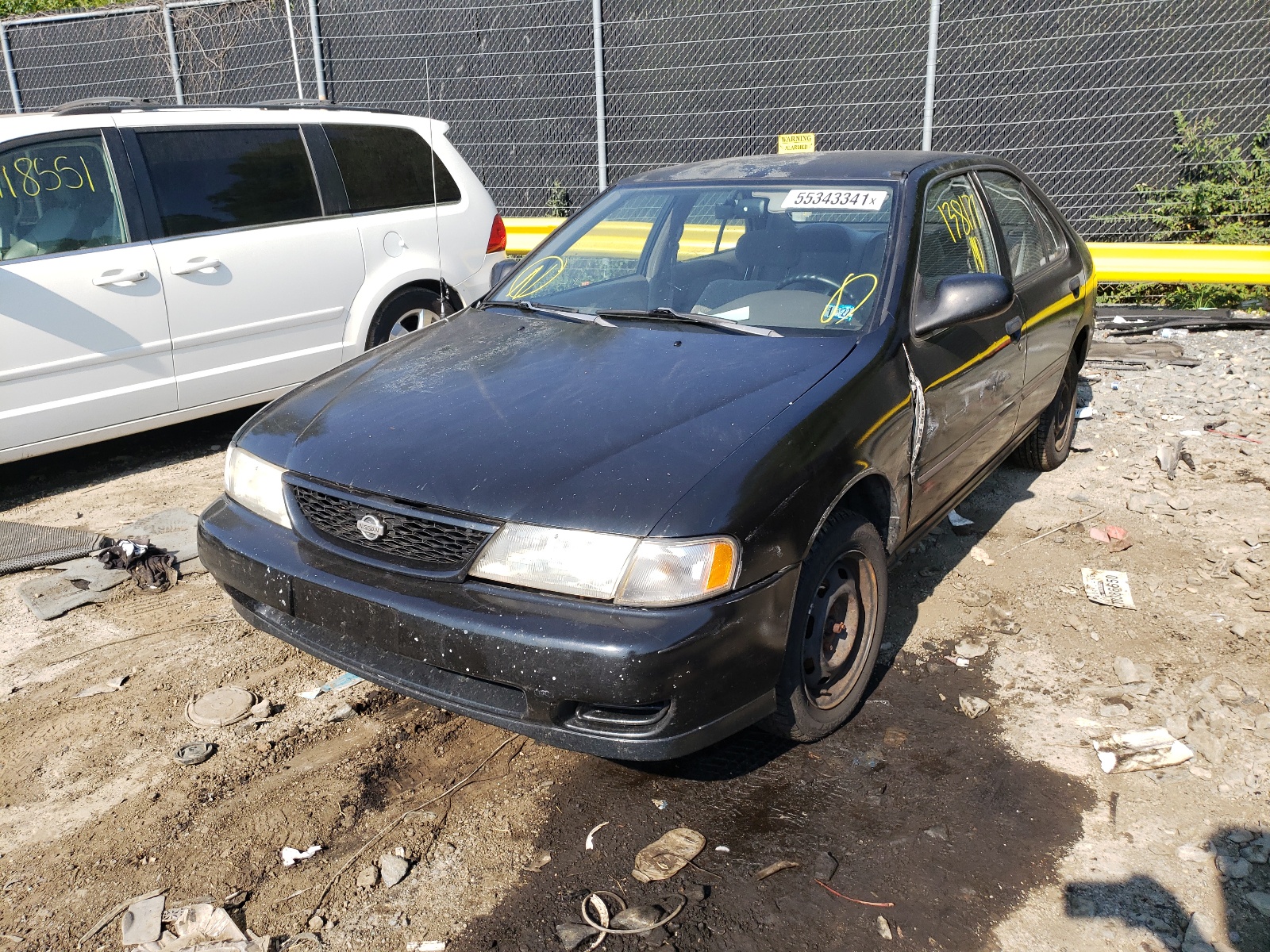 Photo 2 from auction – 1998 NISSAN SENTRA XE with VIN 3N1AB41D9WL049722