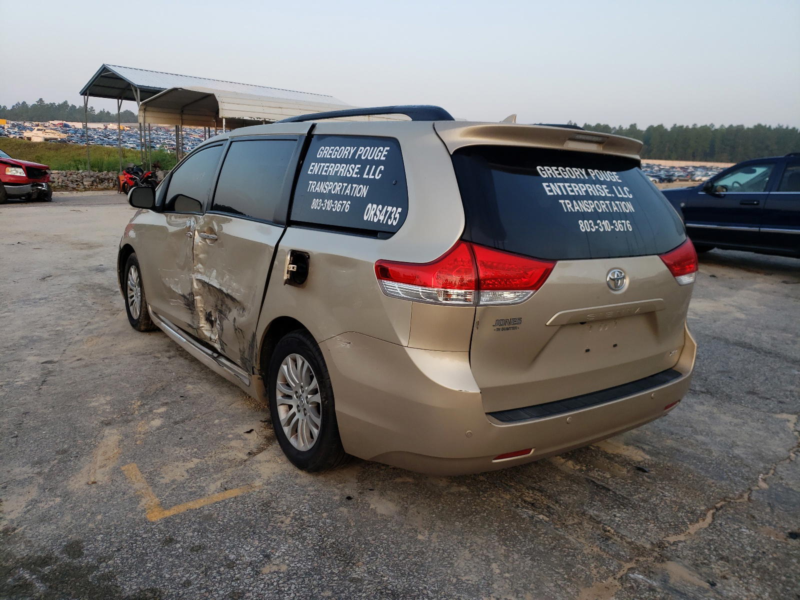 Photo 3 from auction – 2014 TOYOTA SIENNA XLE with VIN 5TDYK3DCXES484735