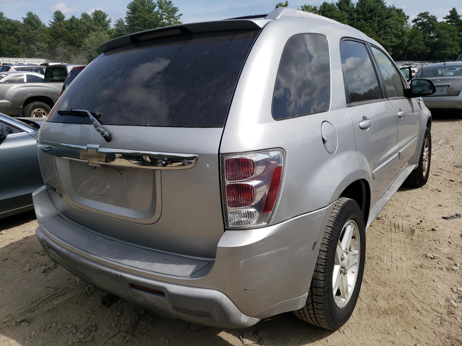 Photo 4 from auction – 2005 CHEVROLET EQUINOX with VIN 2CNDL63F156128575