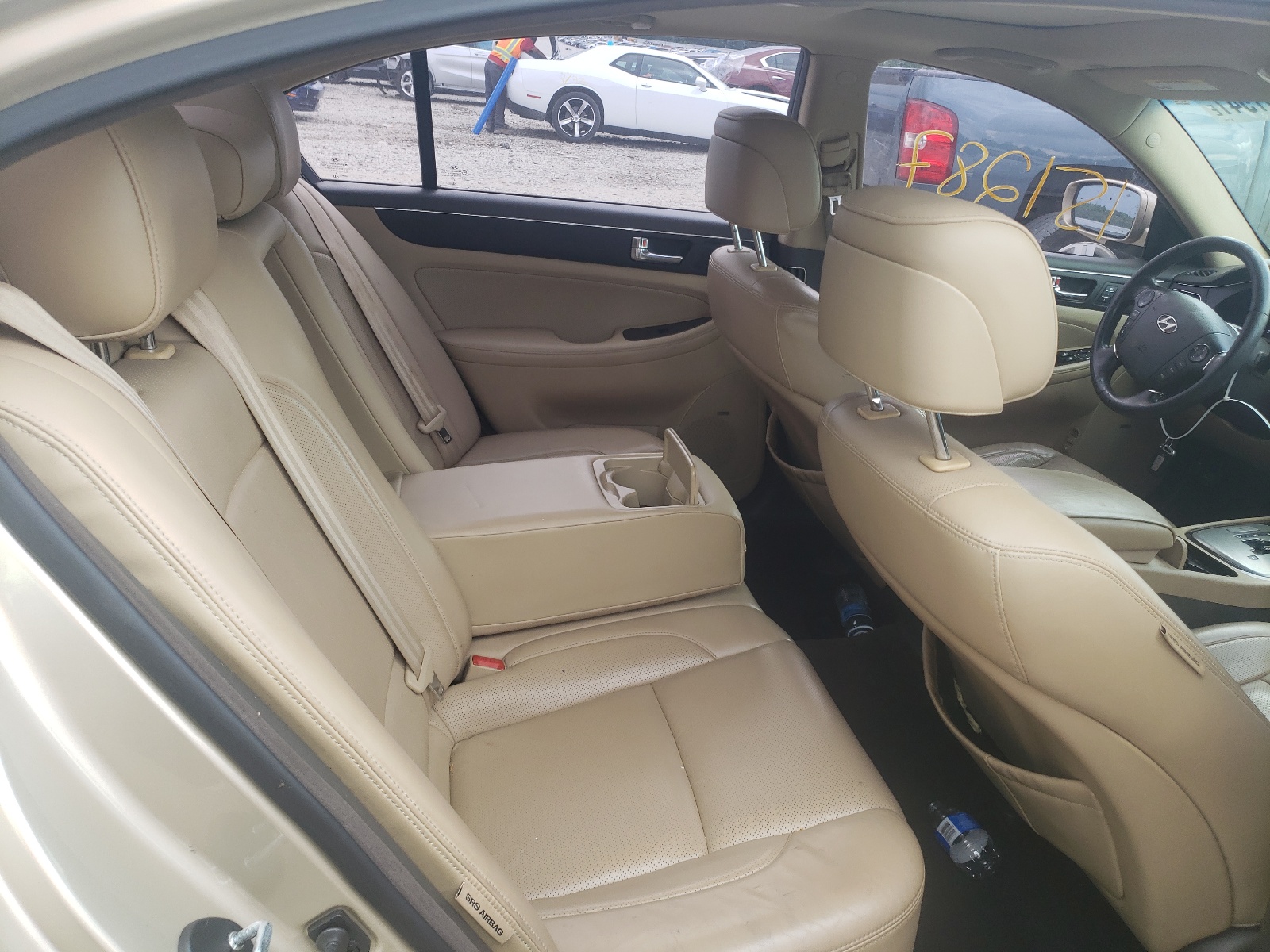 Photo 6 from auction – 2011 HYUNDAI GENESIS 3. with VIN KMHGC4DE7BU135907