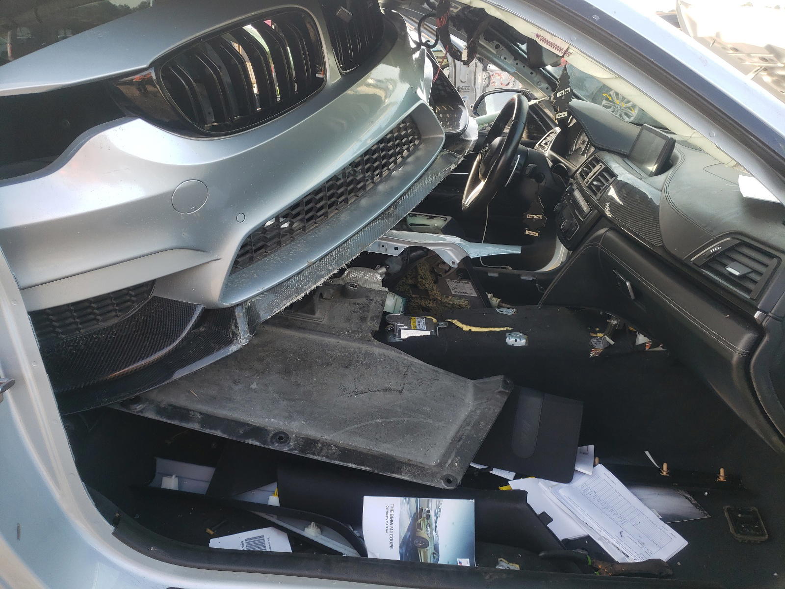 Photo 5 from auction – 2015 BMW M4 with VIN WBS3R9C55FK333587