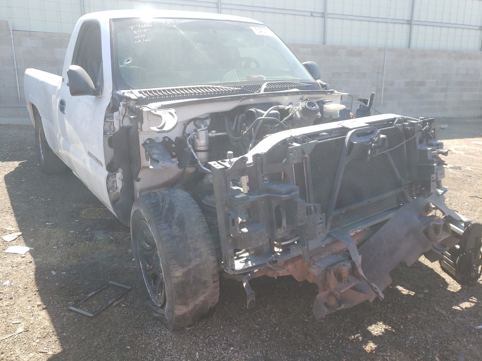 Photo 1 from auction – 2005 CHEVROLET SILVERADO with VIN 1GCEC14X35Z343897