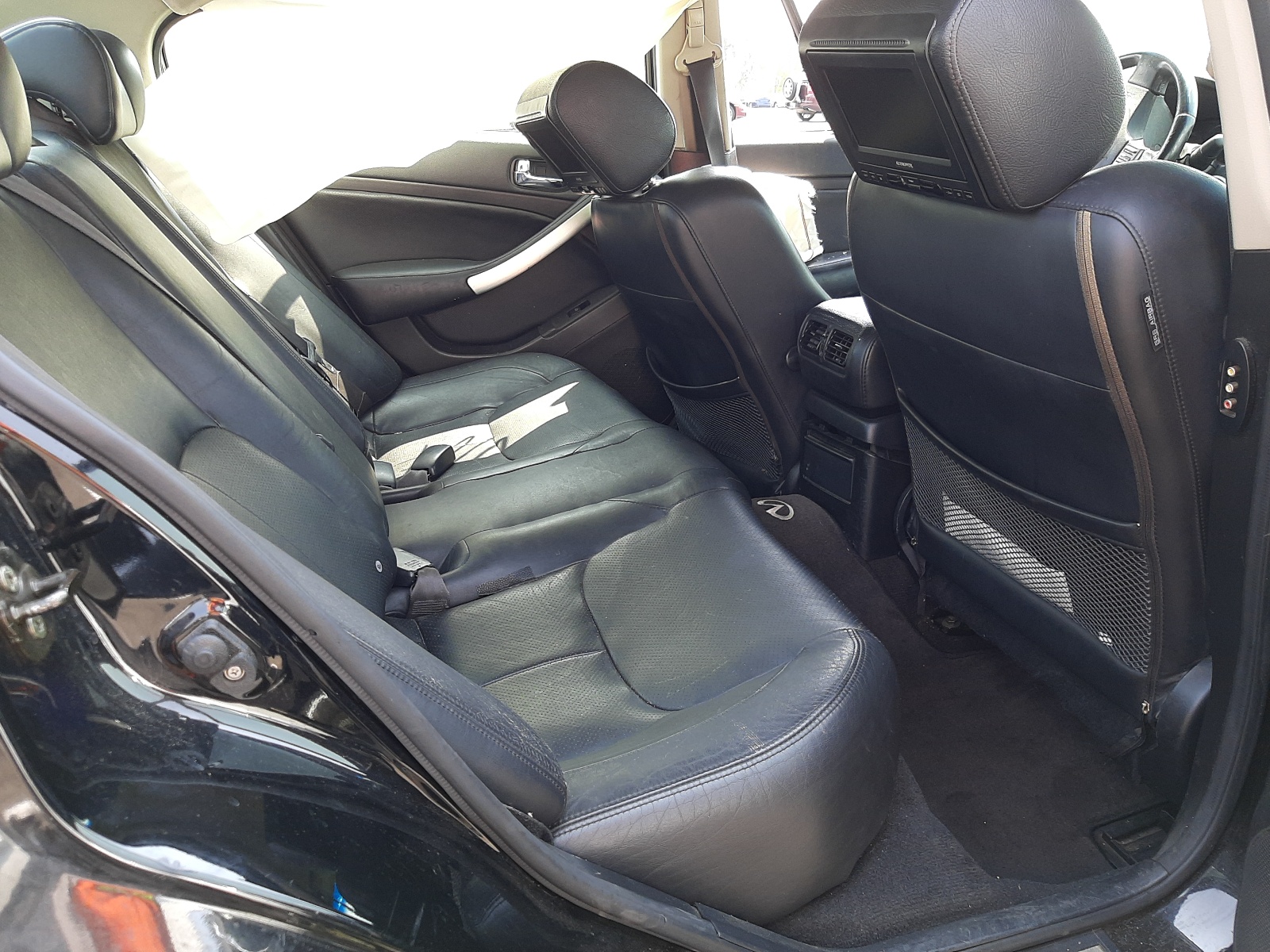 Photo 6 from auction – 2005 INFINITI G35 with VIN JNKCV51E25M211575