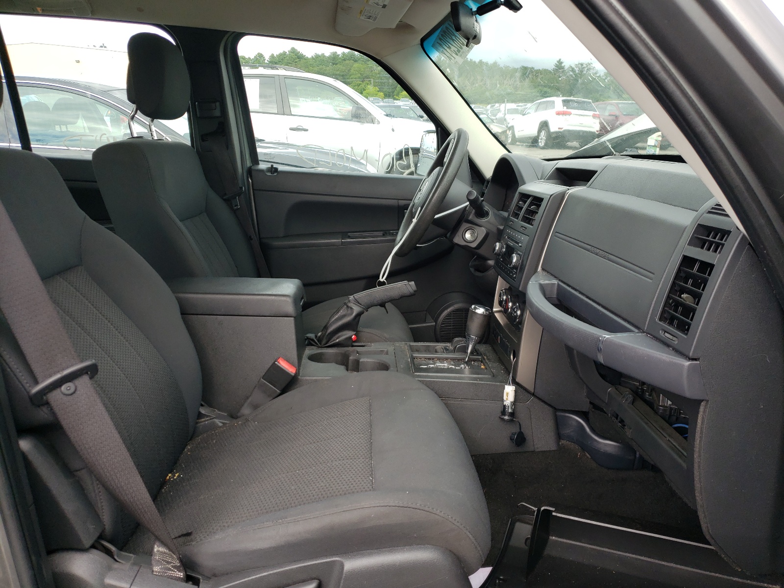 Zdjęcie 5 z aukcji – 2012 JEEP LIBERTY SP z VIN 1C4PJMAK2CW141995