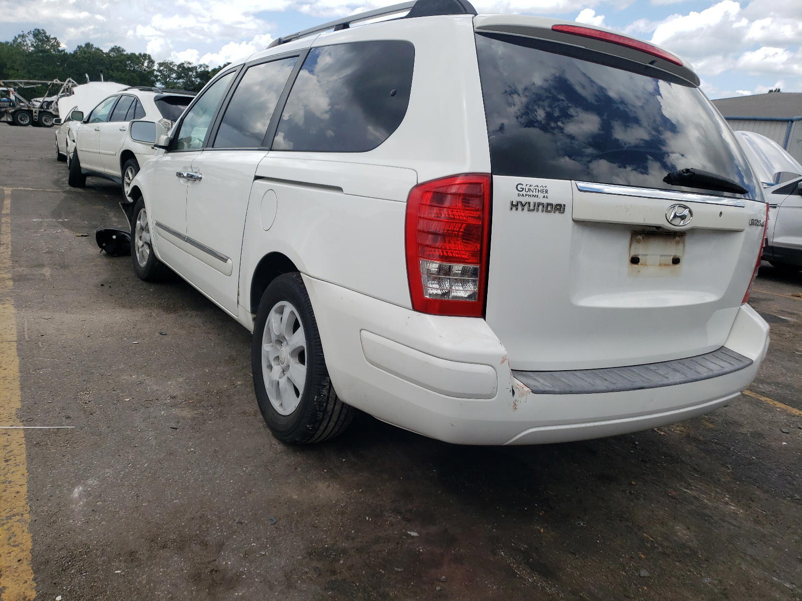 Photo 3 from auction – 2007 HYUNDAI ENTOURAGE with VIN KNDMC233776033031