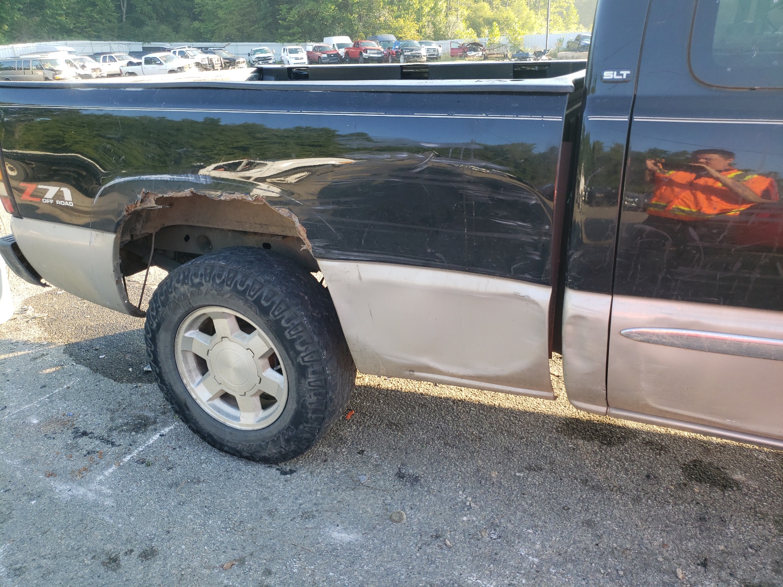 Photo 9 from auction – 2004 GMC NEW SIERRA with VIN 1GTEK19T74Z166892