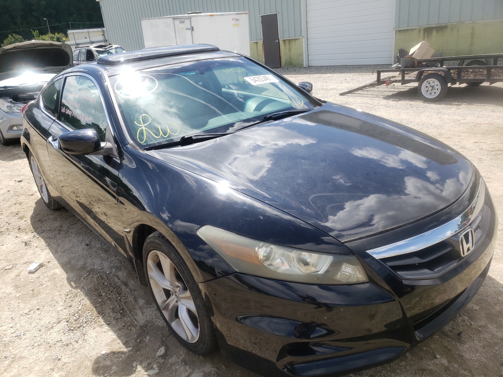 HONDA ACCORD EXL 2011 with VIN 1HGCS2B8XBA004044 - Photo from auction