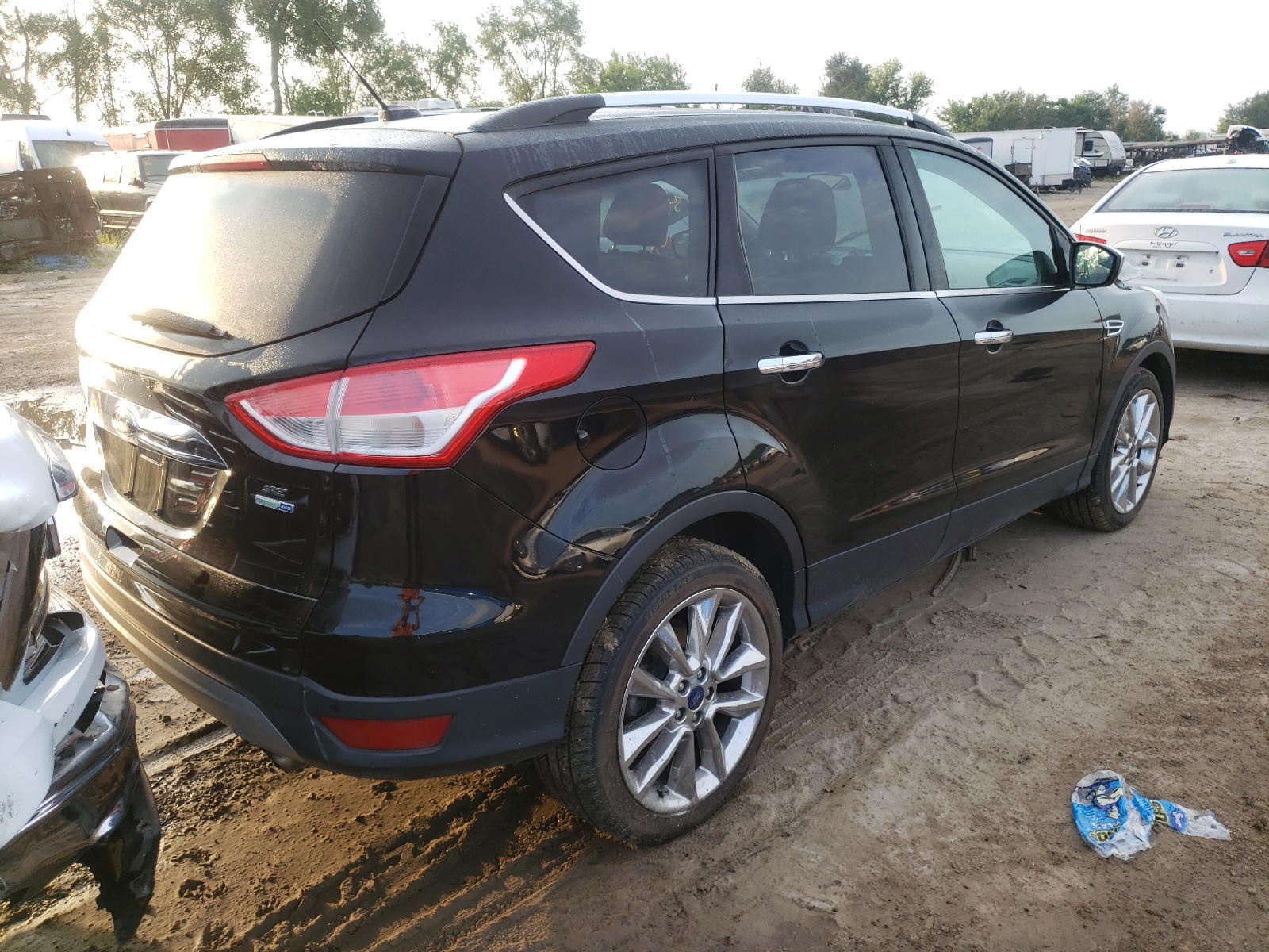Photo 4 from auction – 2016 FORD ESCAPE SE with VIN 1FMCU9G97GUA05334