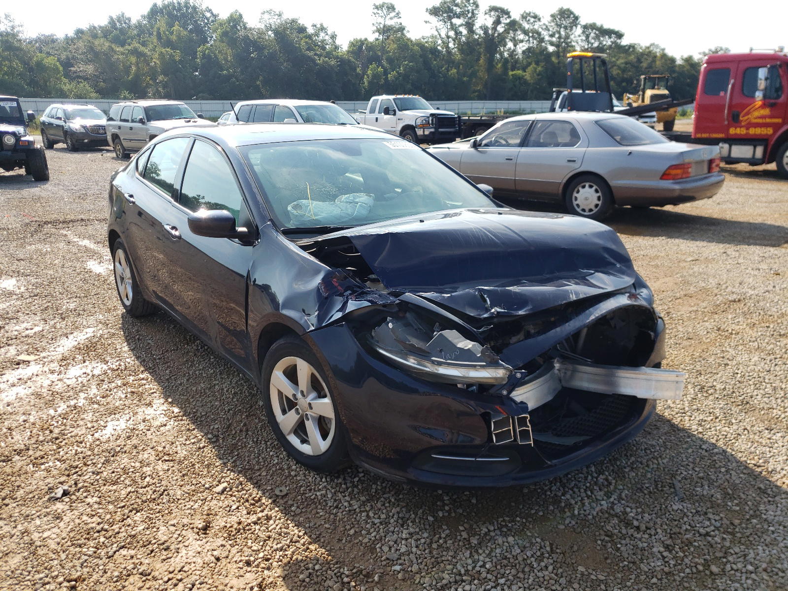 DODGE DART SXT 2015 with VIN 1C3CDFBB8FD302354 - Photo from auction