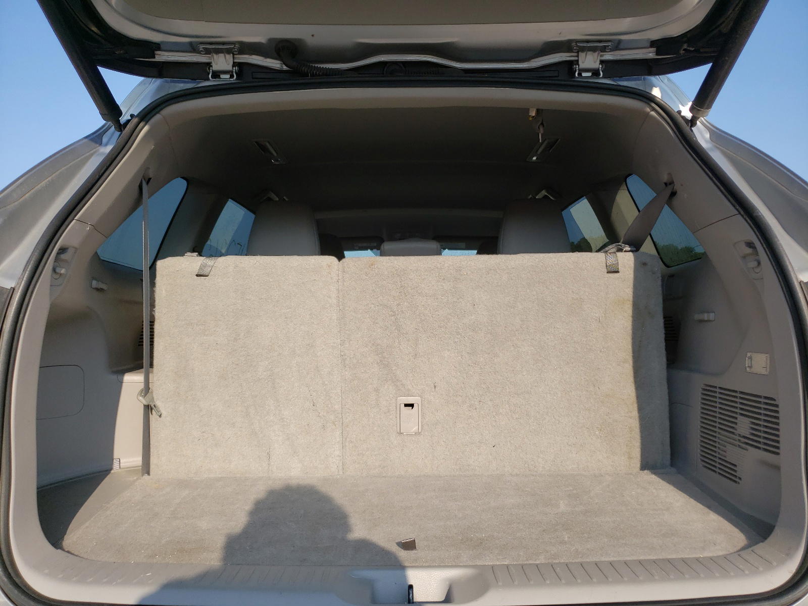 Photo 9 from auction – 2014 TOYOTA HIGHLANDER with VIN 5TDBKRFH7ES028645