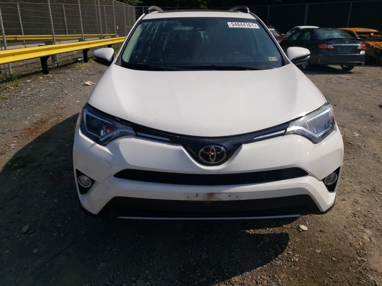 Photo 9 from auction – 2018 TOYOTA RAV4 ADVEN with VIN 2T3RFREV5JW853392