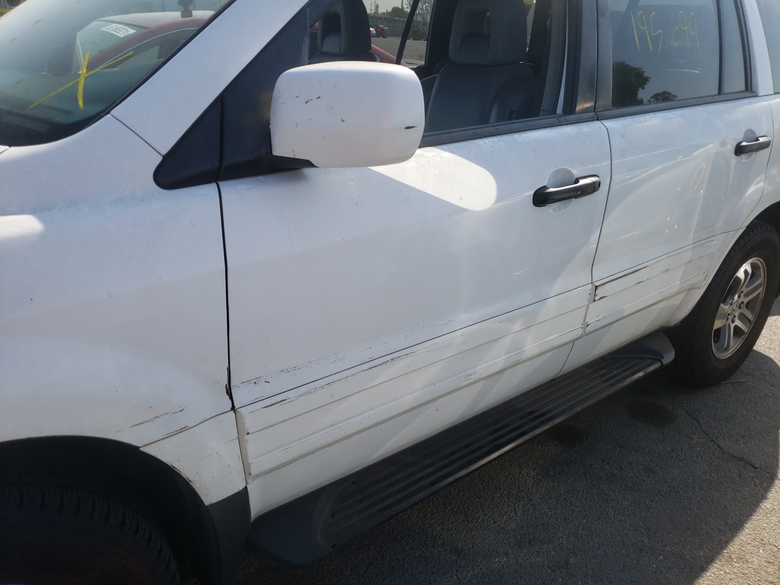 Photo 9 from auction – 2005 HONDA PILOT EXL with VIN 2HKYF18585H535563