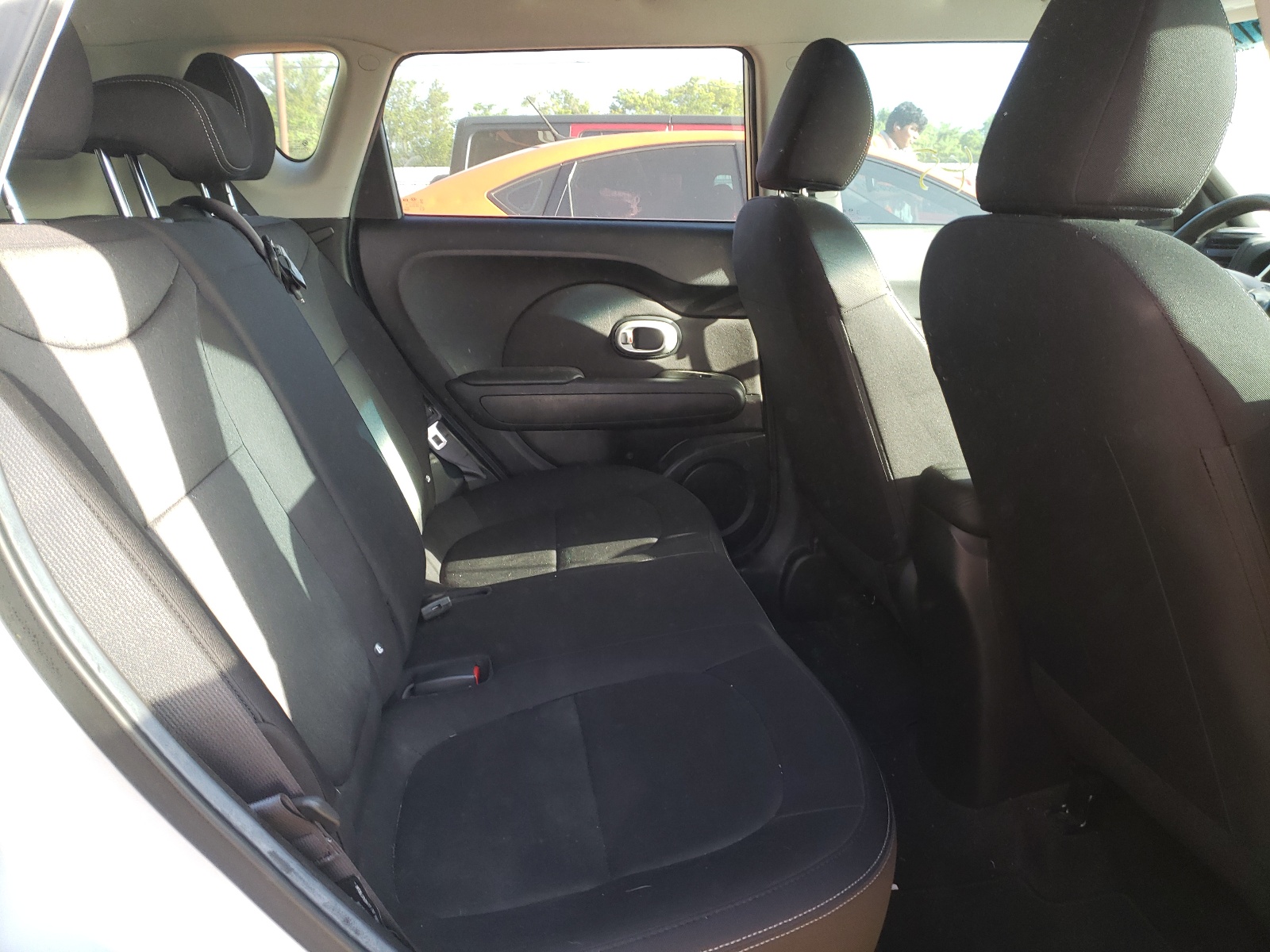 Zdjęcie 6 z aukcji – 2015 KIA SOUL z VIN KNDJN2A28F7810896