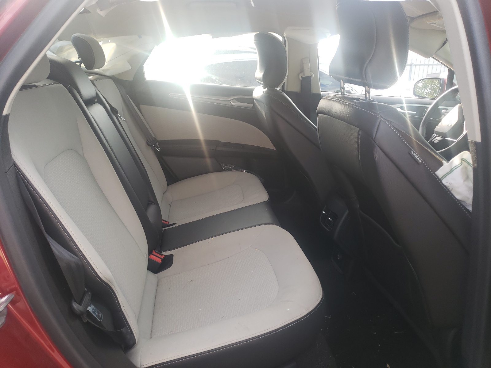Photo 6 from auction – 2019 FORD FUSION SE with VIN 3FA6P0HD4KR172439