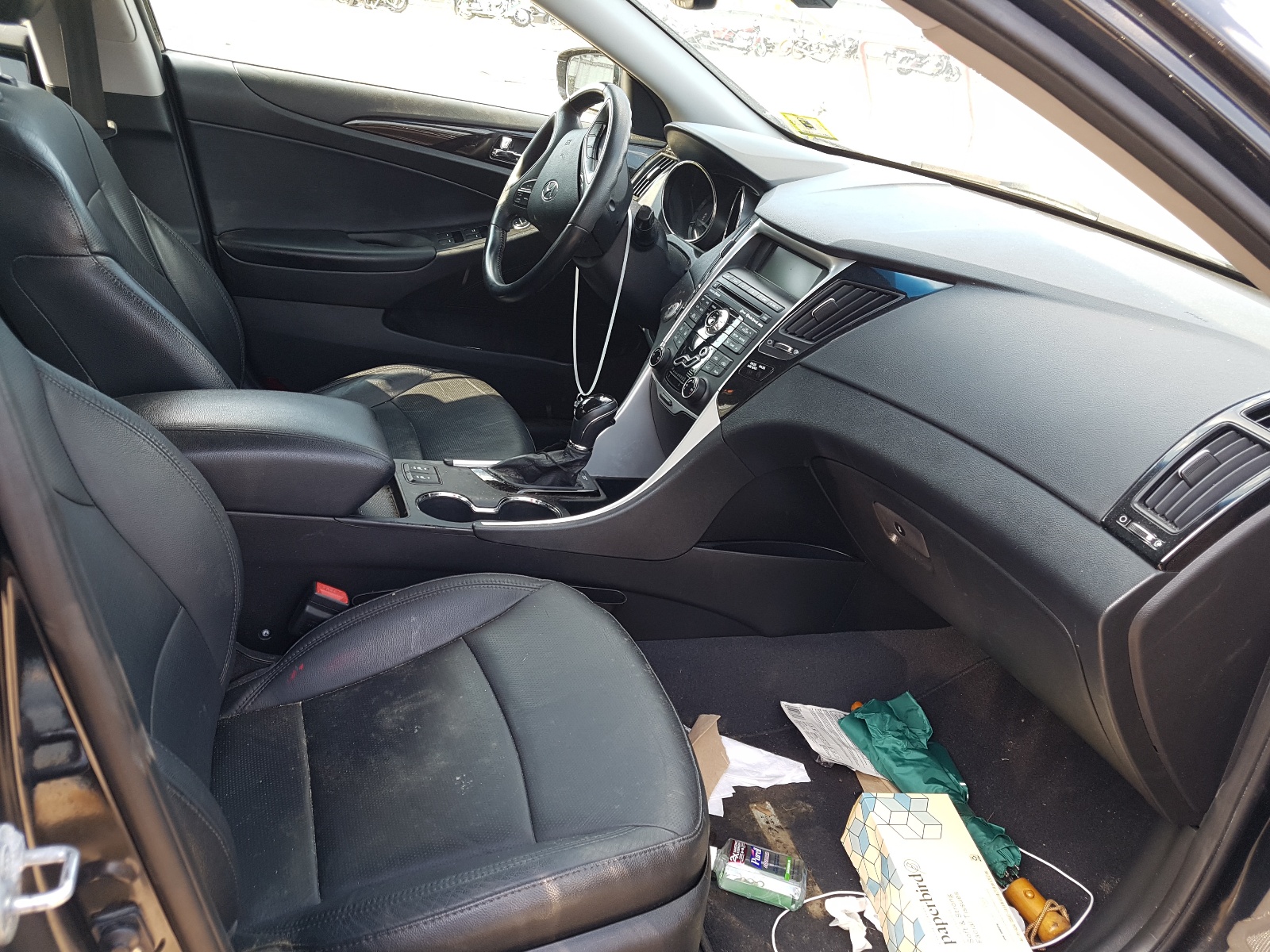 Photo 5 from auction – 2011 HYUNDAI SONATA SE with VIN 5NPEC4AC9BH118521