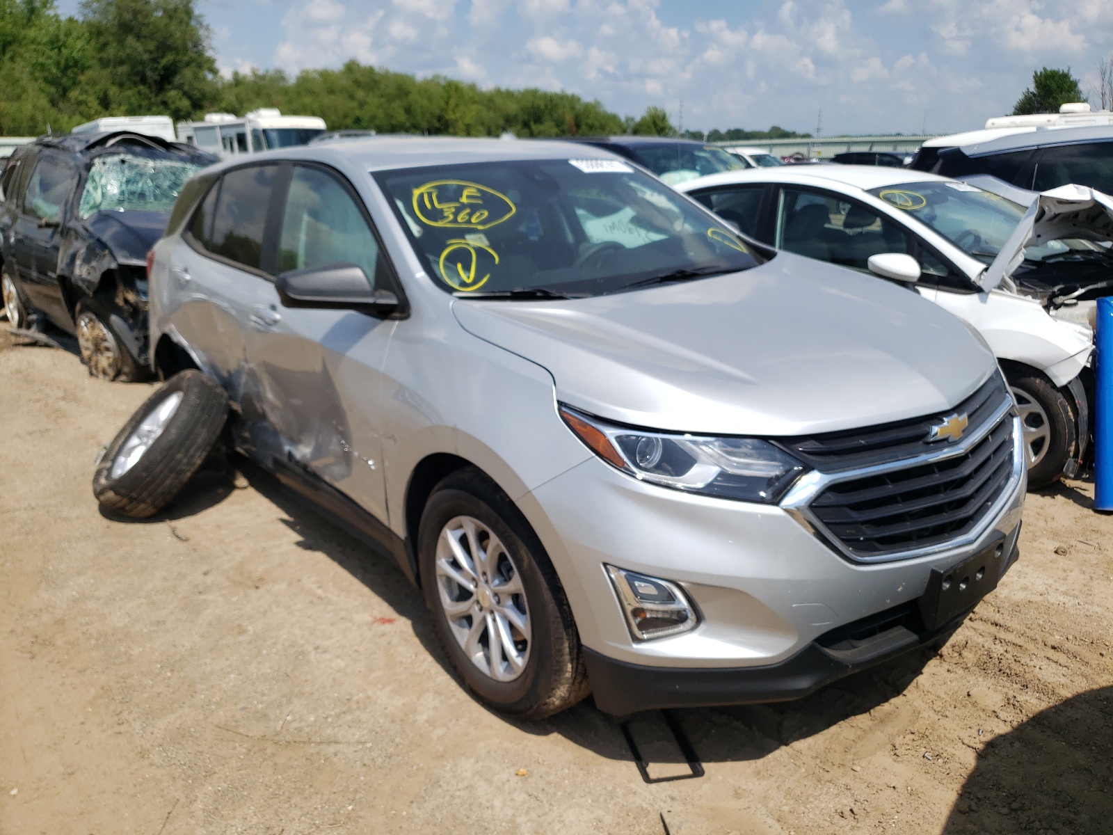 Photo 1 from auction – 2020 CHEVROLET EQUINOX LS with VIN 3GNAXHEV2LS722917