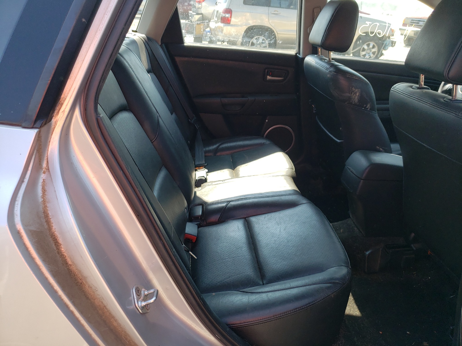 Zdjęcie 6 z aukcji – 2004 MAZDA 3 HATCHBAC z VIN JM1BK343741128373