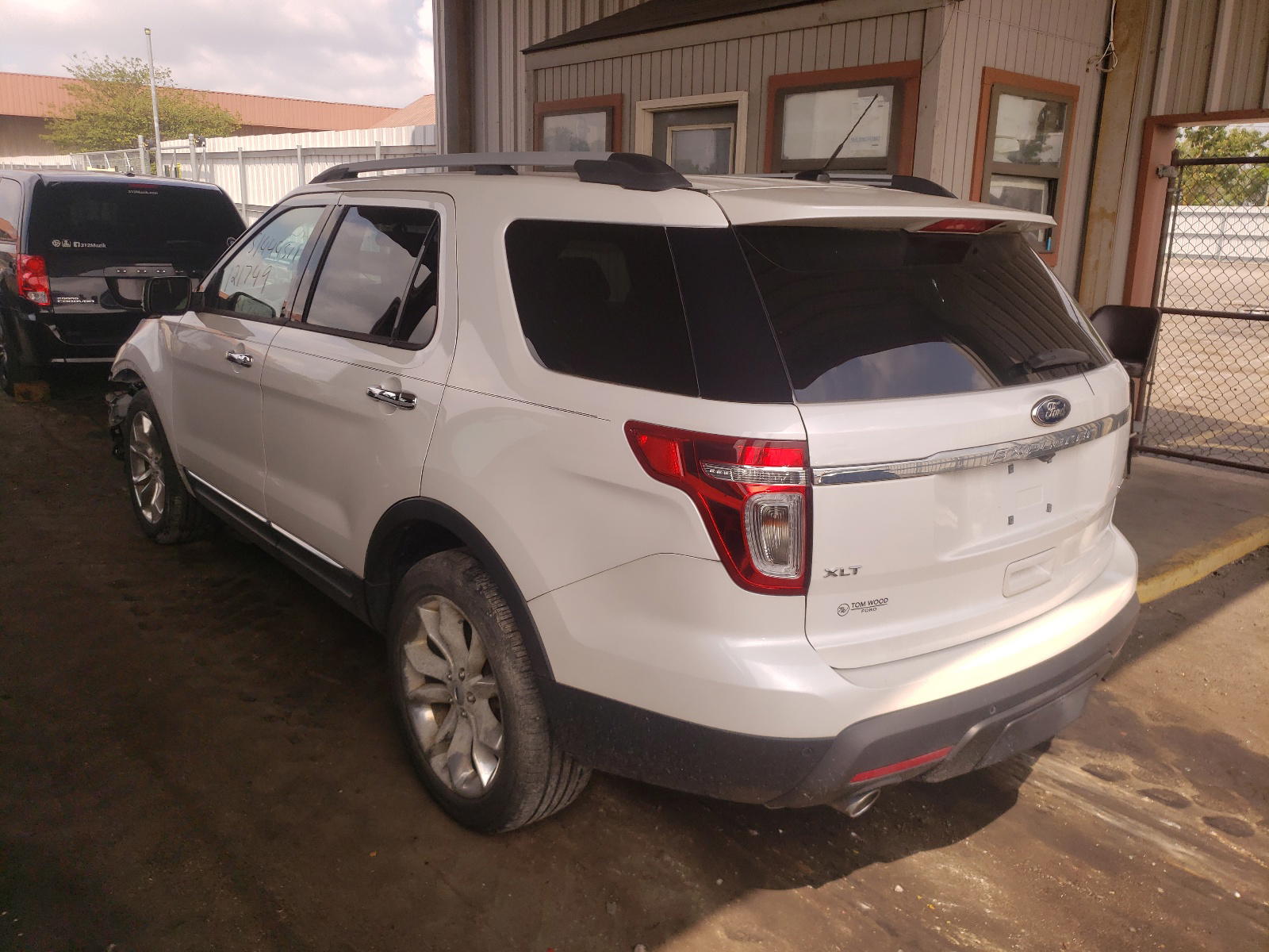 Photo 3 from auction – 2014 FORD EXPLORER X with VIN 1FM5K8D80EGA98472