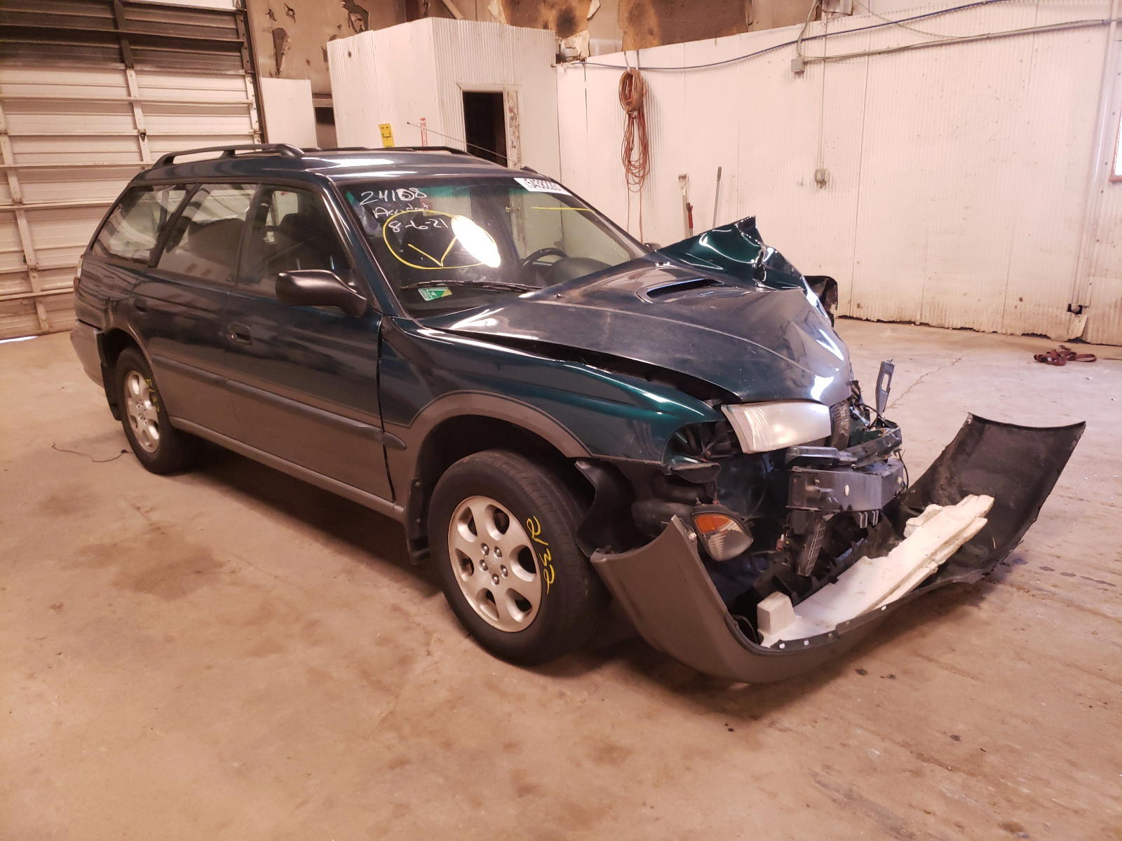 SUBARU LEGACY 1999 with VIN 4S3BG6852X7630482 - Photo from auction