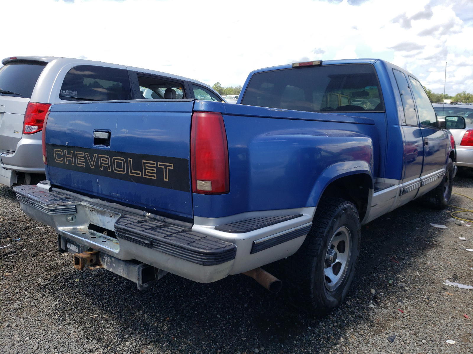 Photo 4 from auction – 1997 CHEVROLET GMT-400 C1 with VIN 2GCEC19R3V1225786