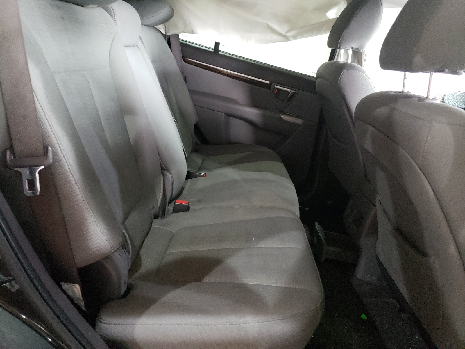 Photo 6 from auction – 2010 HYUNDAI SANTA FE G with VIN 5NMSGDAB9AH413211