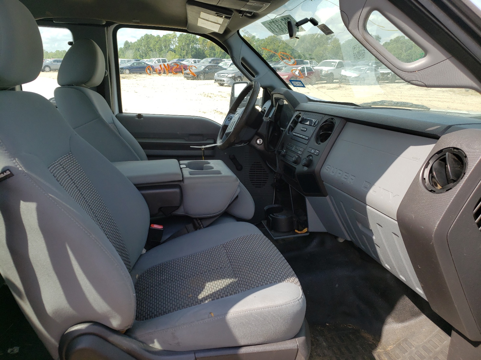 Photo 5 from auction – 2015 FORD F250 SUPER with VIN 1FT7X2A66FEB56323