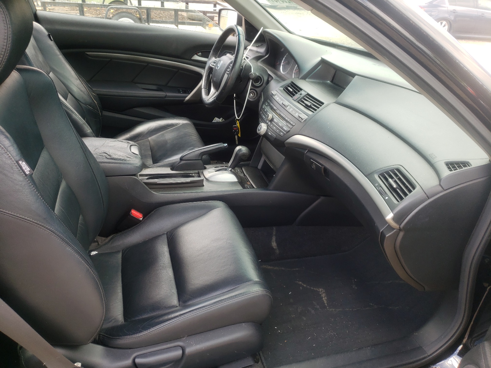 Photo 5 from auction – 2011 HONDA ACCORD EXL with VIN 1HGCS2B8XBA004044