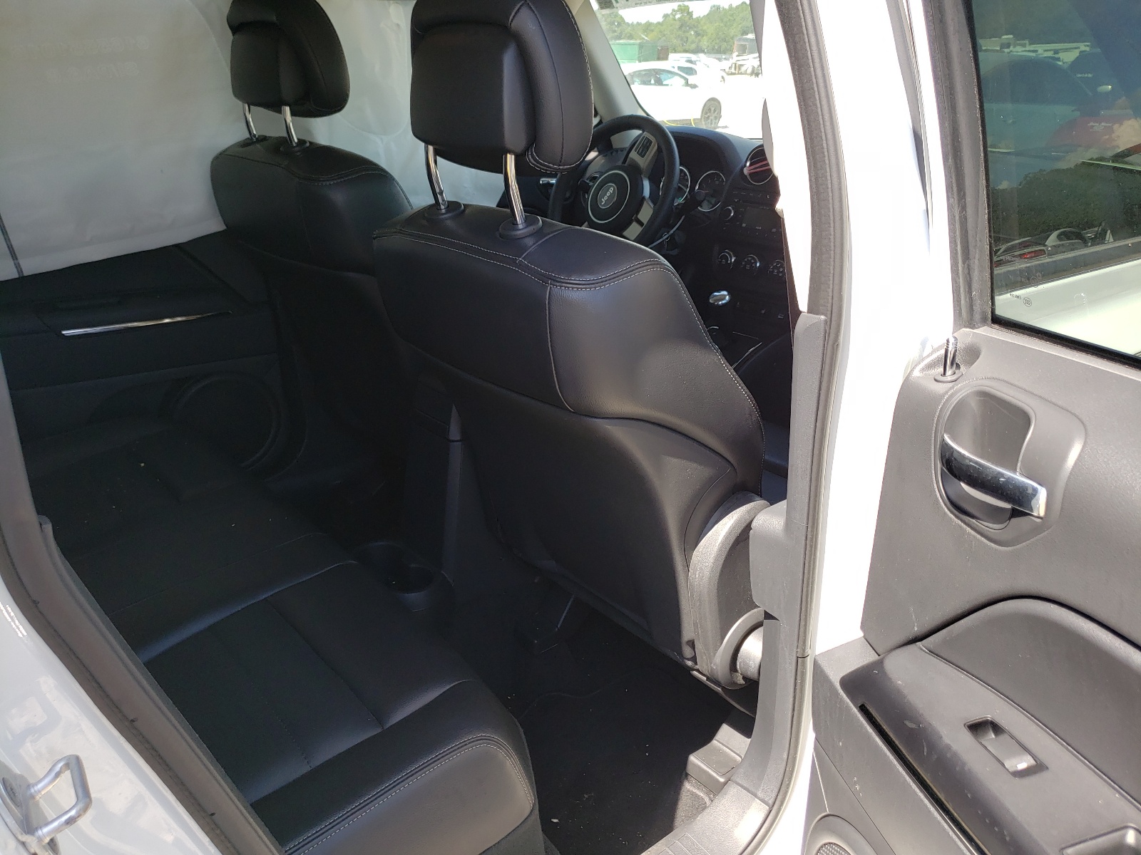 Photo 6 from auction – 2011 JEEP PATRIOT LA with VIN 1J4NT4GB4BD290020