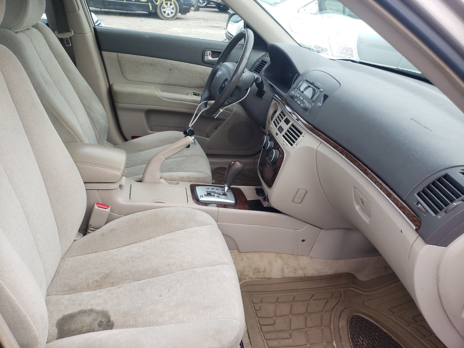 Photo 5 from auction – 2006 HYUNDAI SONOTA with VIN 5NPEU46F46H016422