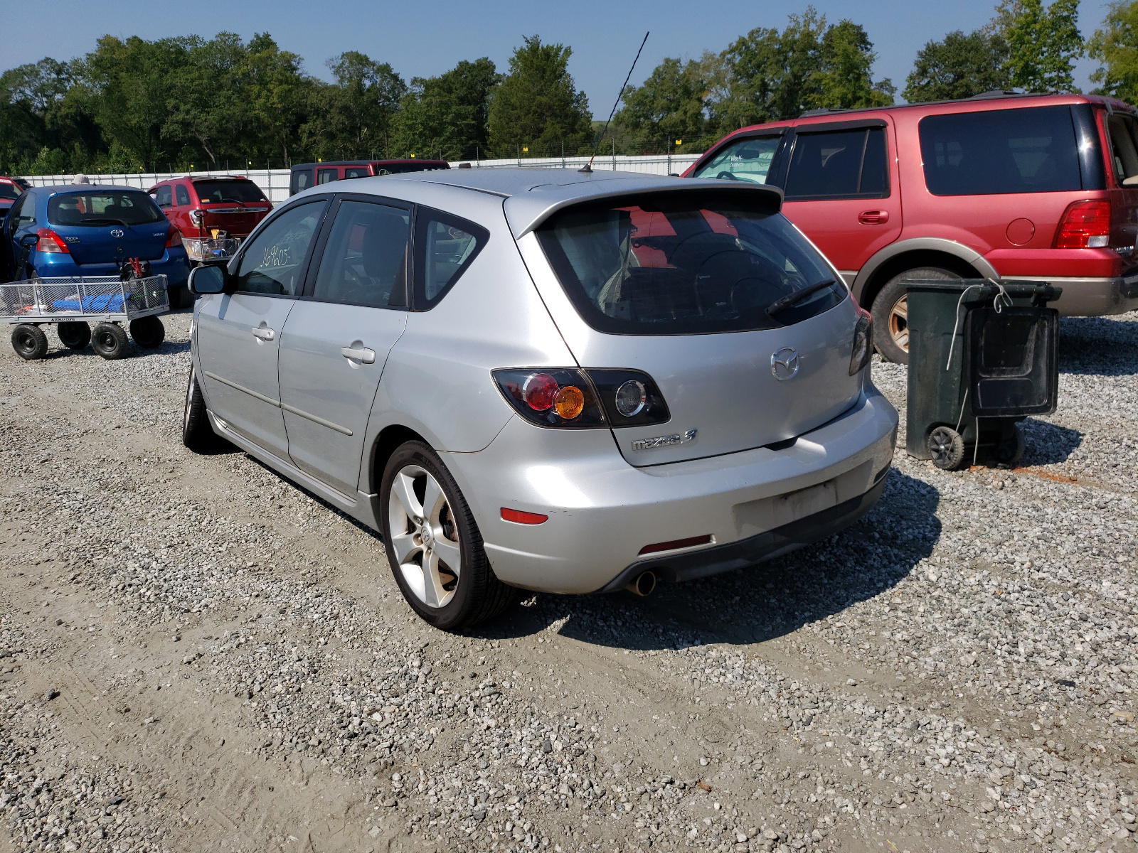 Photo 3 from auction – 2004 MAZDA 3 HATCHBAC with VIN JM1BK343741128373