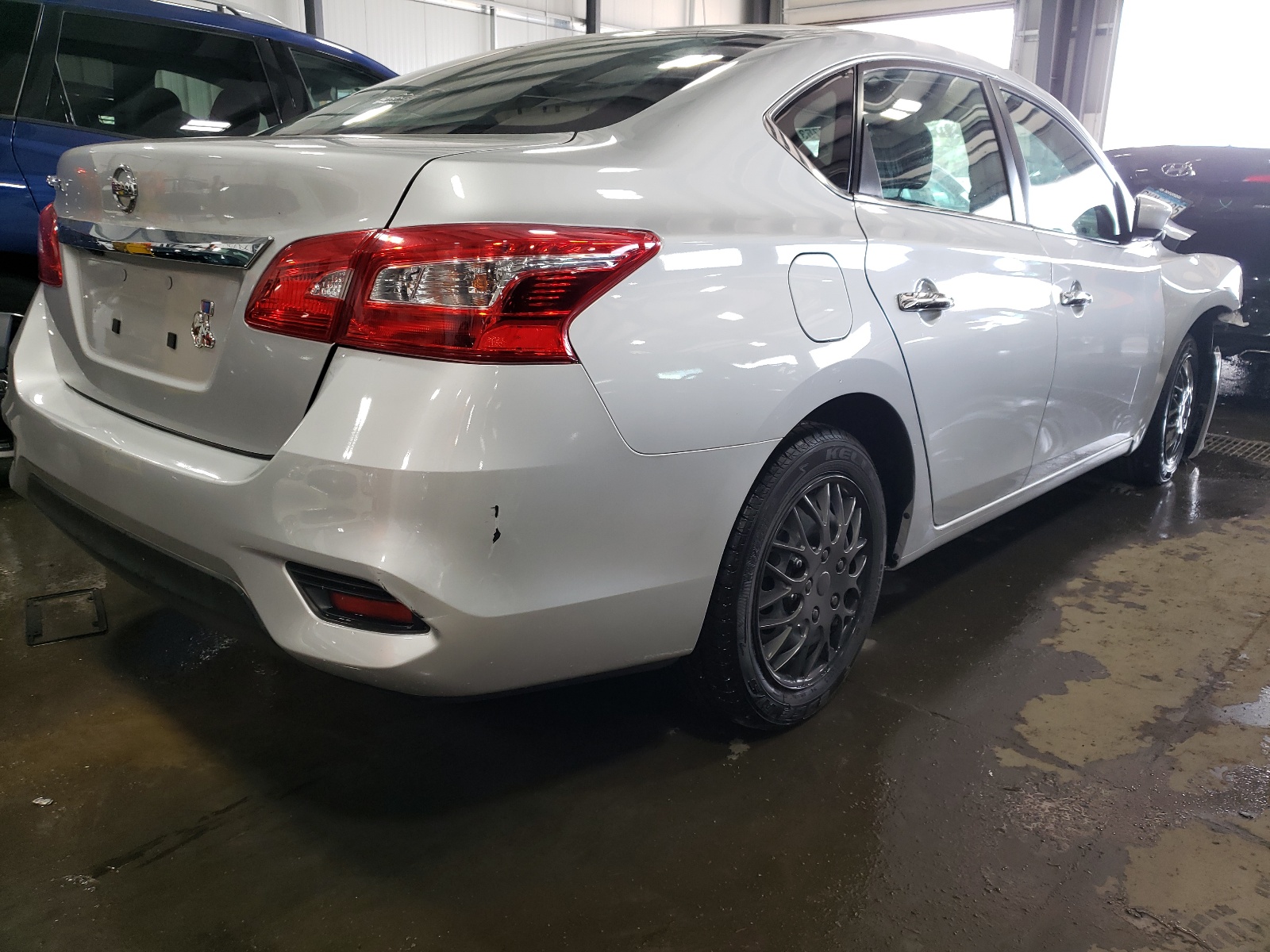 Photo 4 from auction – 2018 NISSAN SENTRA S with VIN 3N1AB7AP3JY287007