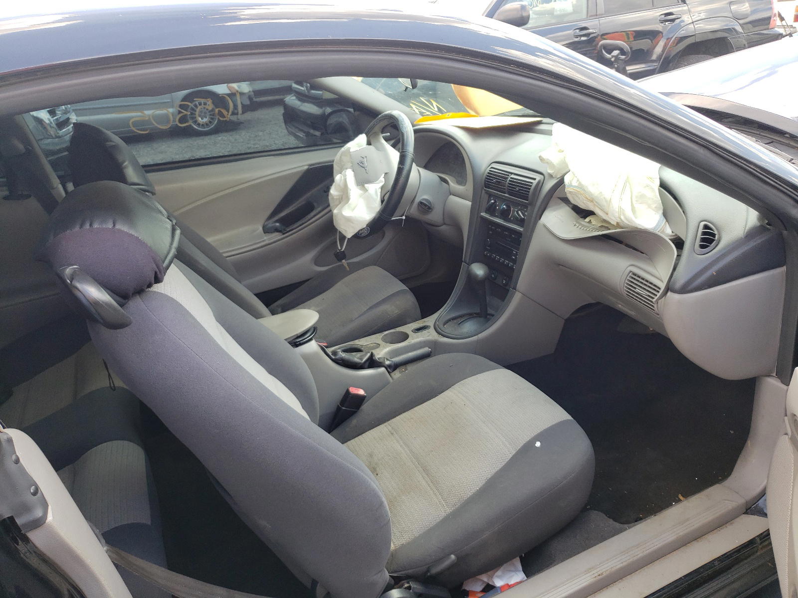 Photo 5 from auction – 2003 FORD MUSTANG with VIN 1FAFP40413F305370