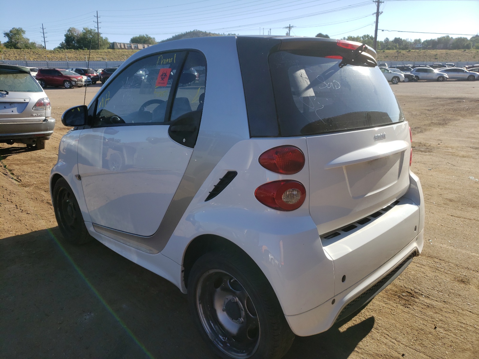 Photo 3 from auction – 2015 SMART FORTWO PUR with VIN WMEEJ3BA4FK812913