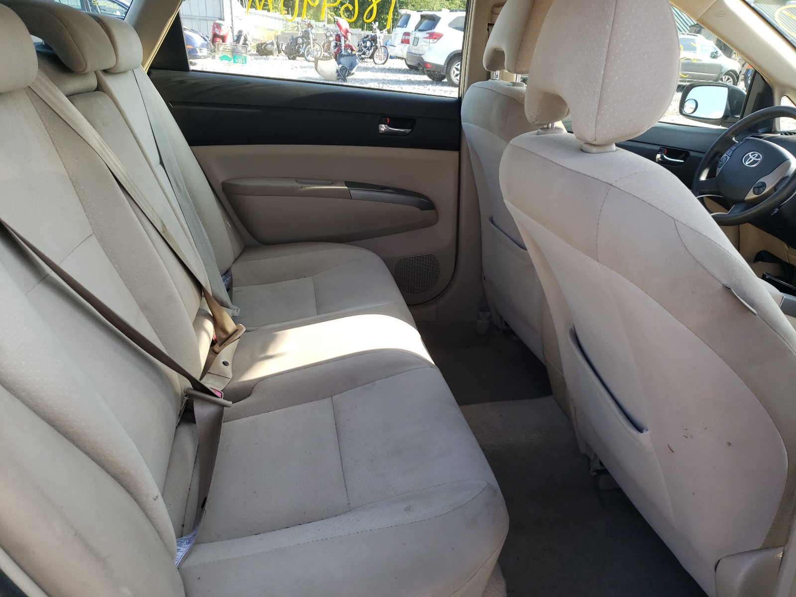 Photo 6 from auction – 2005 TOYOTA PRIUS with VIN JTDKB20U553047922