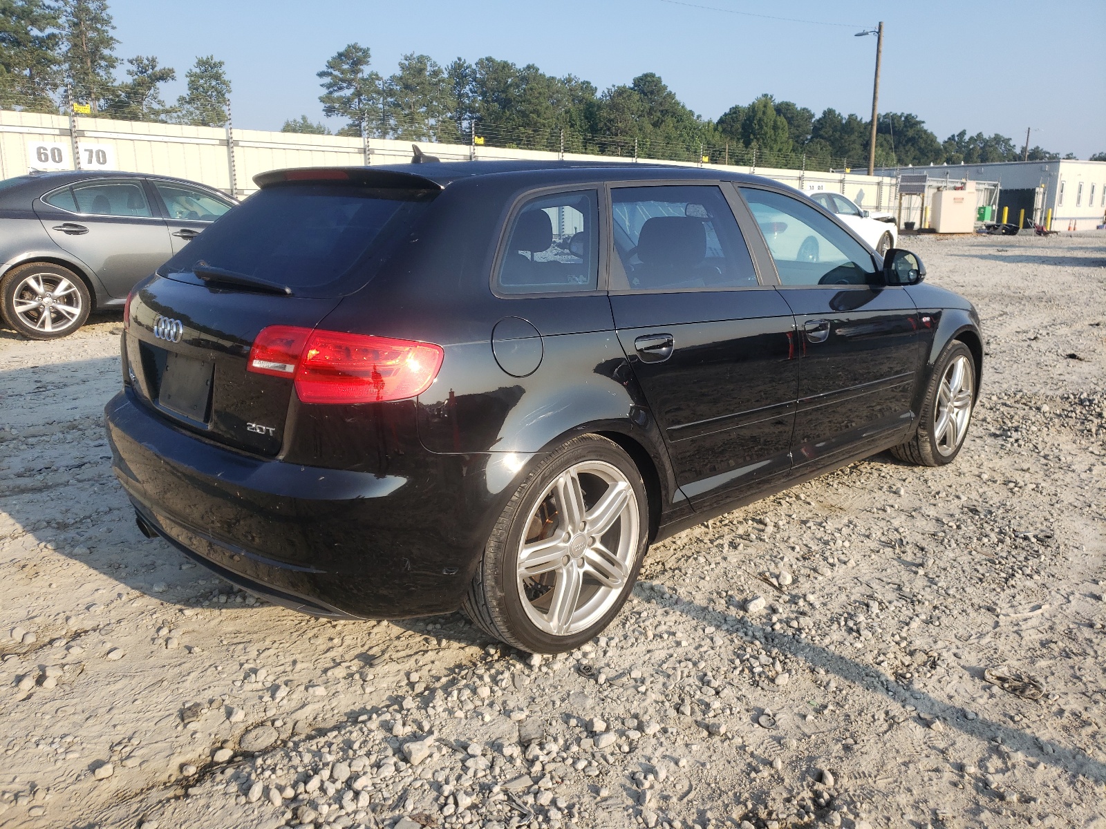 Zdjęcie 4 z aukcji – 2010 AUDI A3 PREMIUM z VIN WAUKEAFM1AA121896