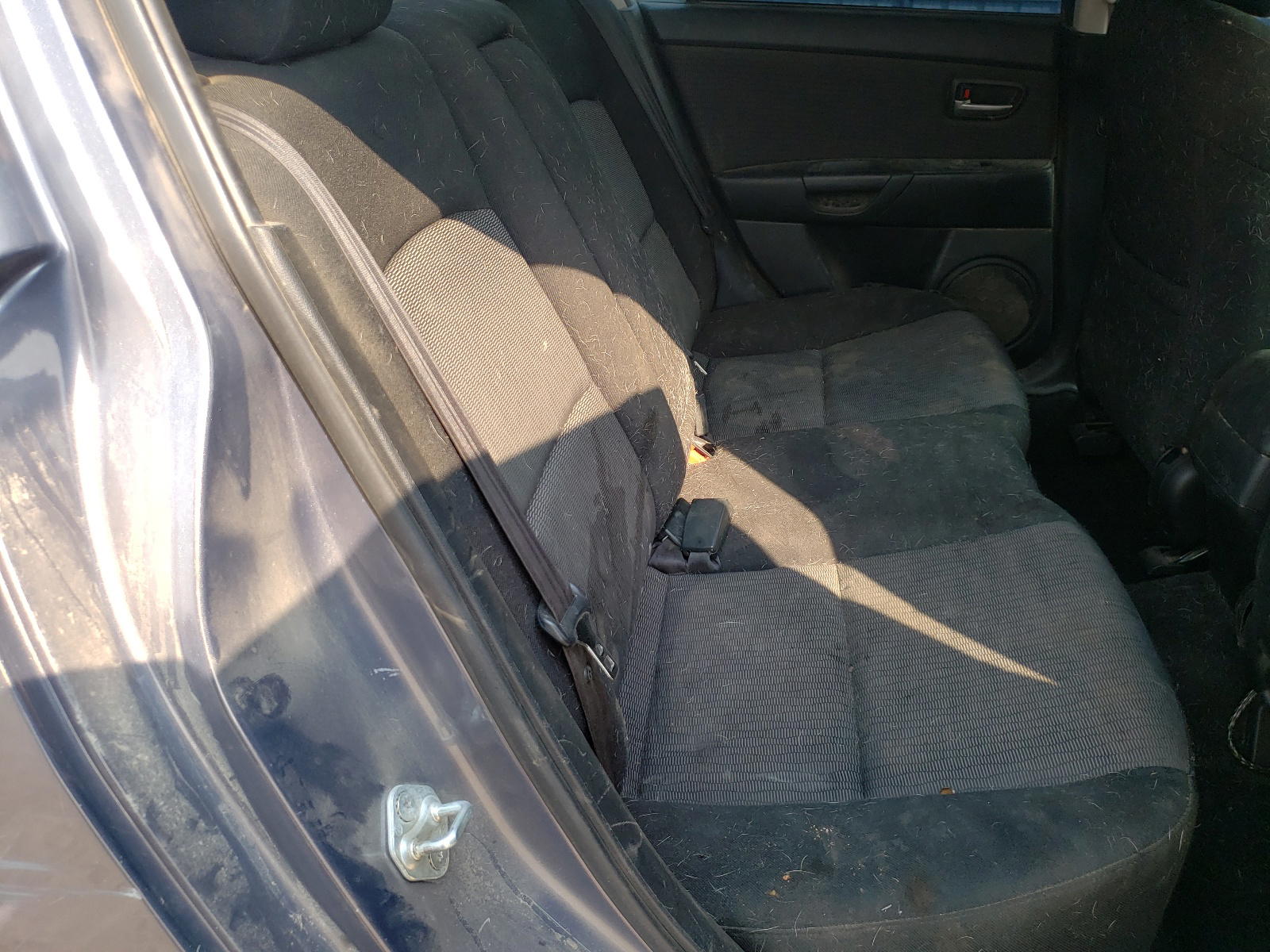 Photo 6 from auction – 2007 MAZDA 3 I with VIN JM1BK32F571772861