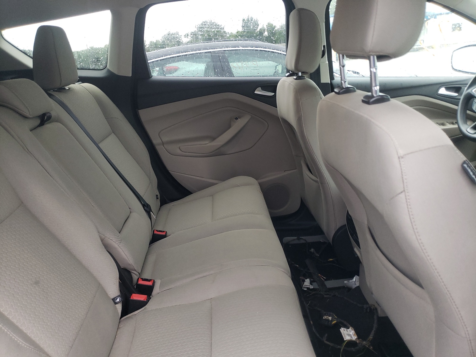 Photo 6 from auction – 2019 FORD ESCAPE SE with VIN 1FMCU0GD2KUB20724