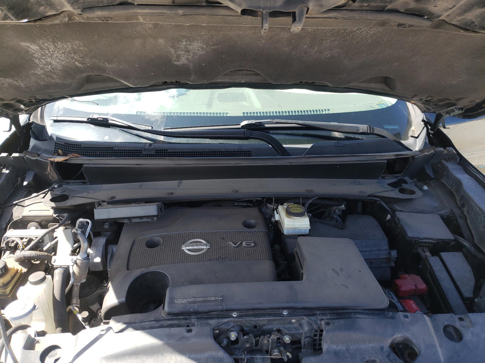 Photo 7 from auction – 2015 NISSAN PATHFINDER with VIN 5N1AR2MN4FC654112