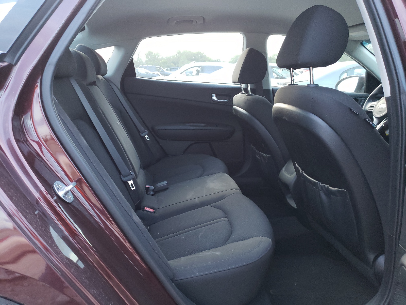 Photo 6 from auction – 2017 KIA OPTIMA LX with VIN 5XXGT4L33HG135261
