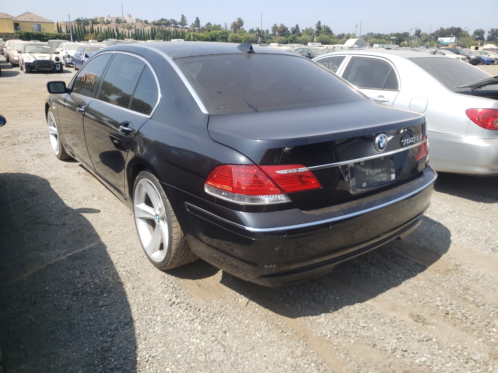 Photo 3 from auction – 2007 BMW 750 with VIN WBAHN83547DT65937