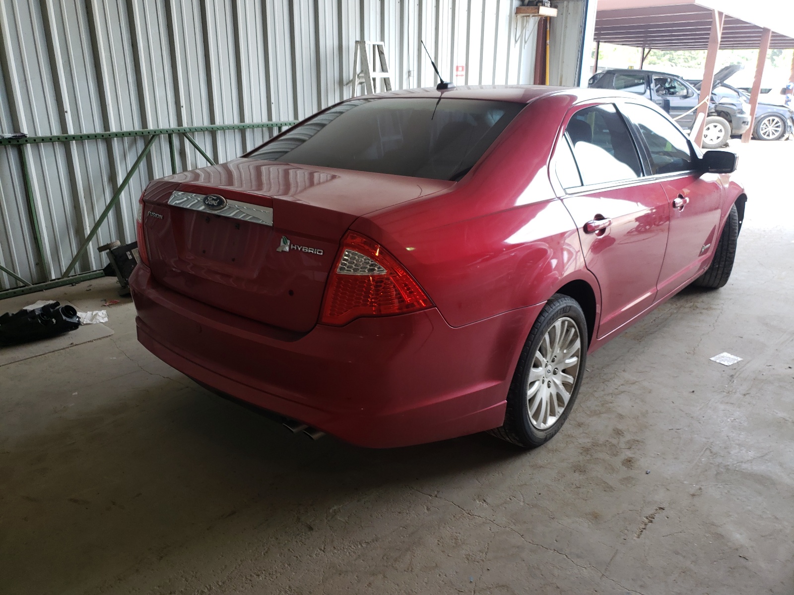 Photo 4 from auction – 2011 FORD FUSION HYB with VIN 3FADP0L30BR267005