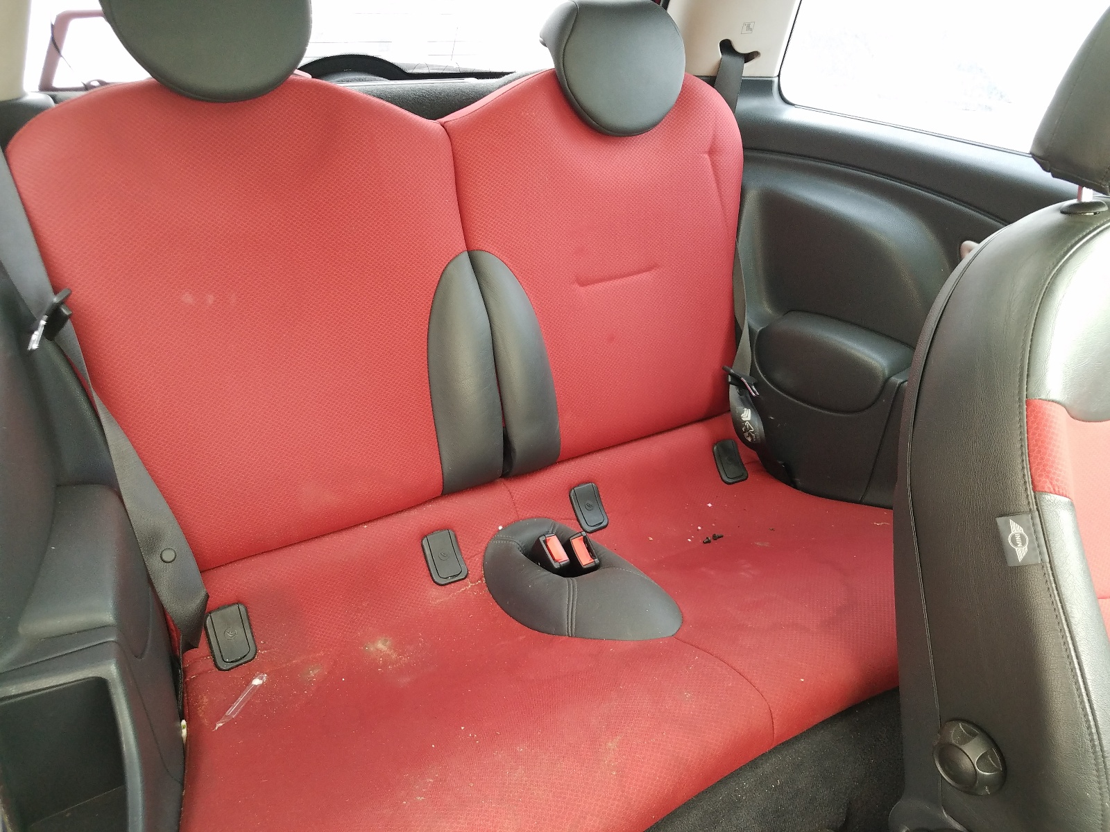 Photo 6 from auction – 2006 MINI COOPER S with VIN WMWRE33566TJ38244