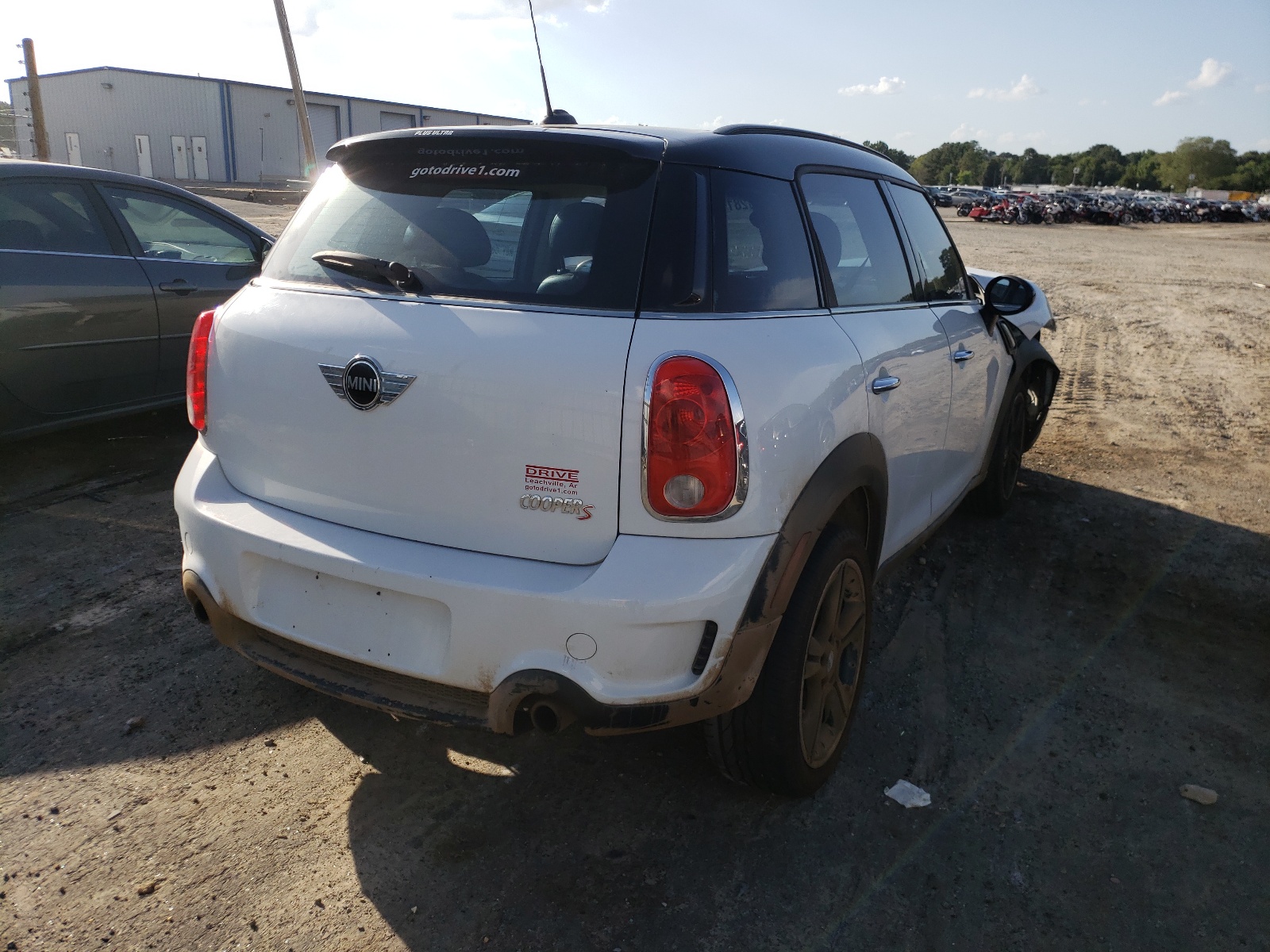 Foto 4 de la subasta – 2011 MINI COOPER S C con VIN WMWZC3C5XBWL80663