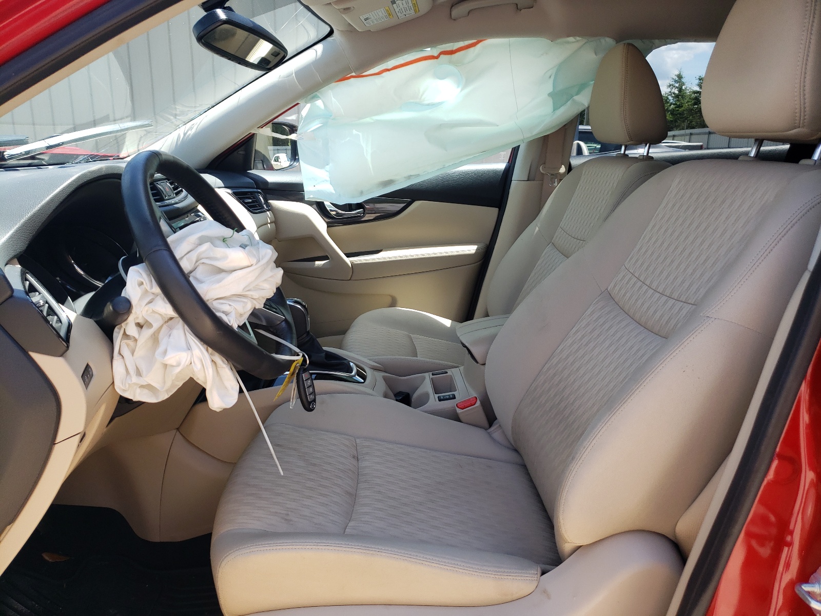 Photo 5 from auction – 2017 NISSAN ROGUE S with VIN JN8AT2MT6HW396671