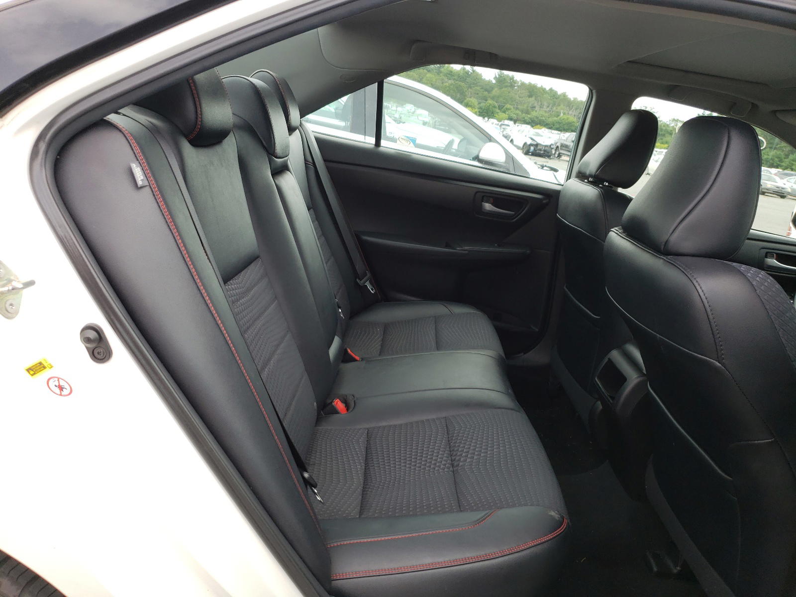 Photo 6 from auction – 2015 TOYOTA CAMRY LE with VIN 4T1BF1FK2FU033262