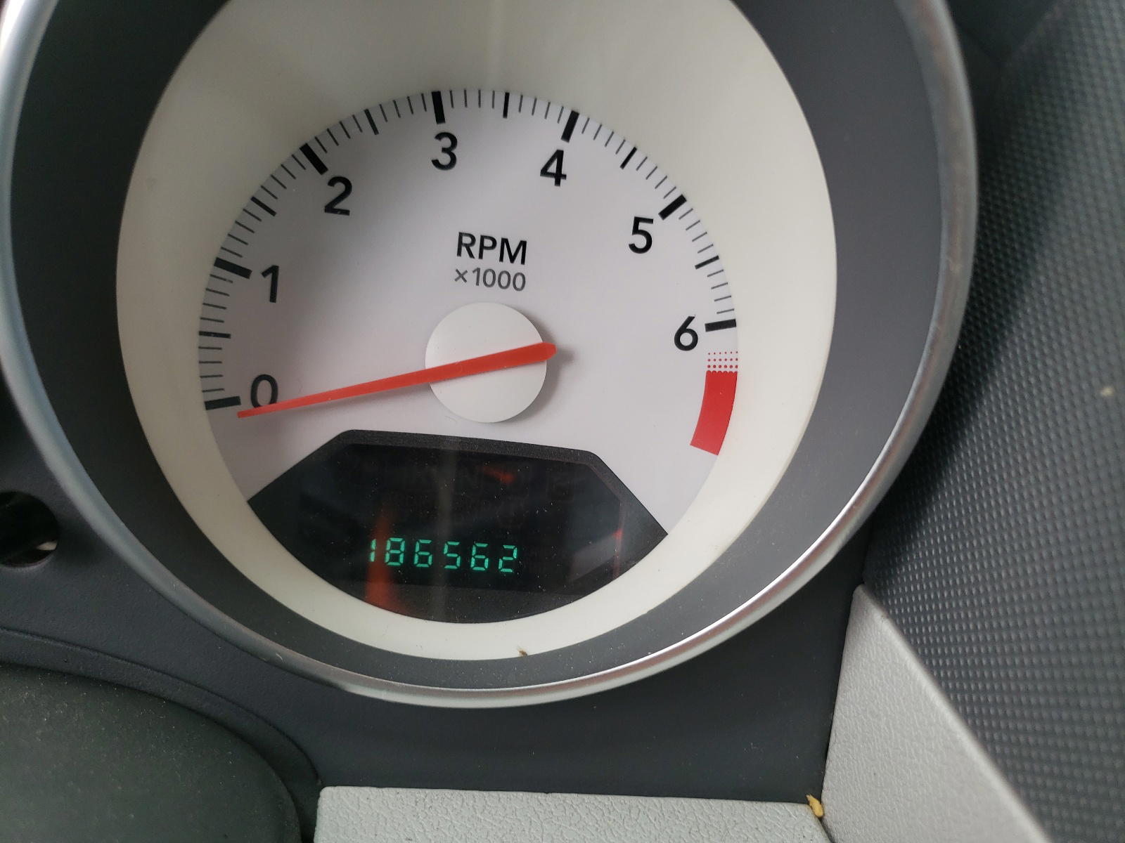 Photo 8 from auction – 2007 DODGE CALIBER SX with VIN 1B3HB48B27D159892