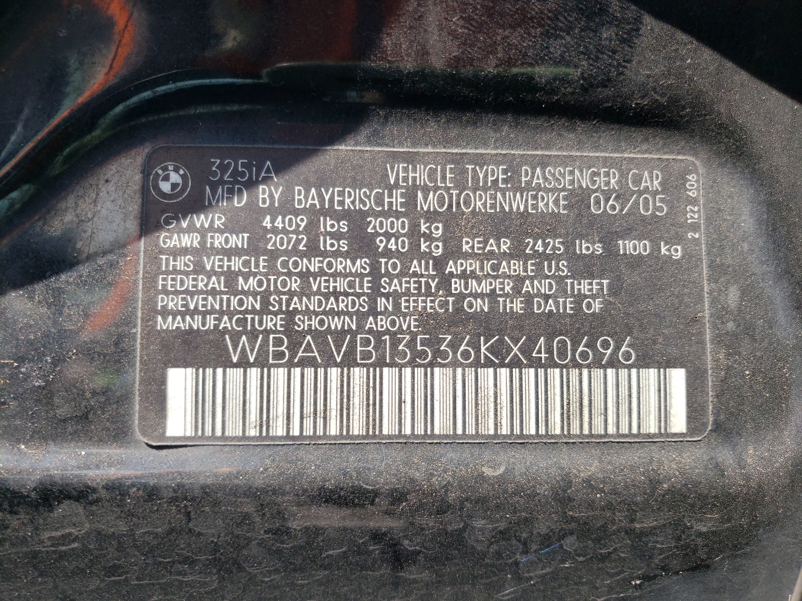 Photo 10 from auction – 2006 BMW 325 I with VIN WBAVB13536KX40696